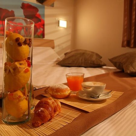 Residence Ilario Suite Hotel Riccione Zewnętrze zdjęcie