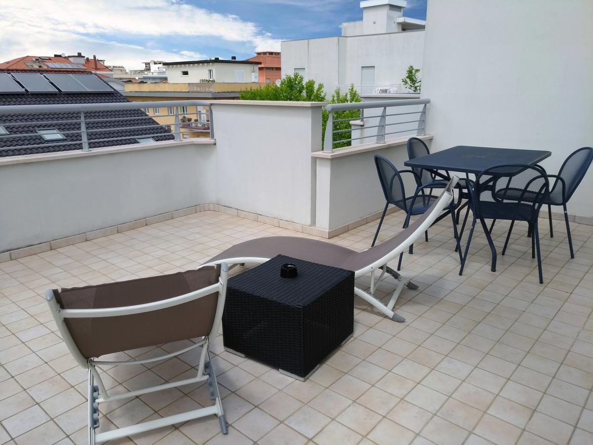 Residence Ilario Suite Hotel Riccione Zewnętrze zdjęcie