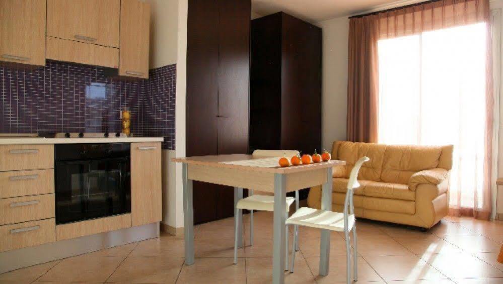 Residence Ilario Suite Hotel Riccione Zewnętrze zdjęcie
