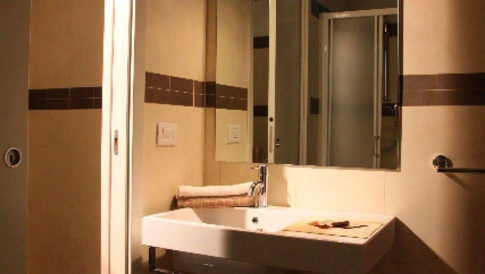 Residence Ilario Suite Hotel Riccione Zewnętrze zdjęcie