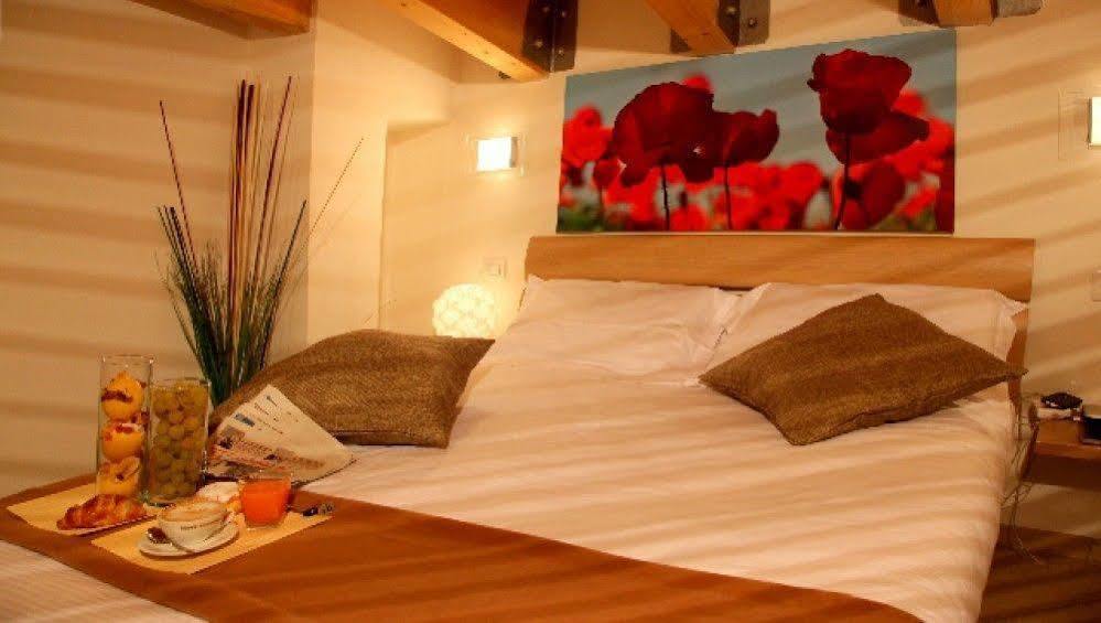 Residence Ilario Suite Hotel Riccione Zewnętrze zdjęcie
